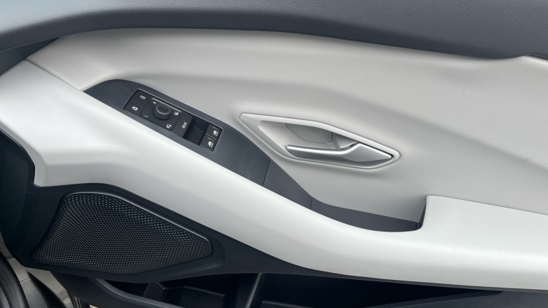 Ford Explorer 210kW Select 77kWh 5dr Auto Electric Estate